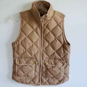 NWT J Crew quilted excursion puff vest tan